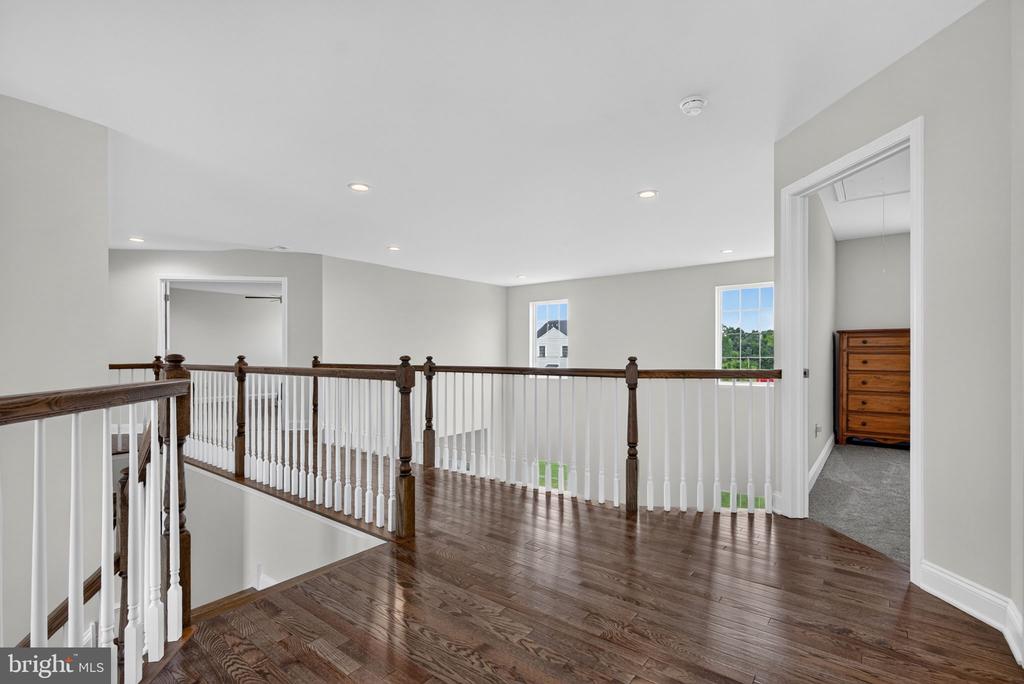 4 CHARLOTTE COURT