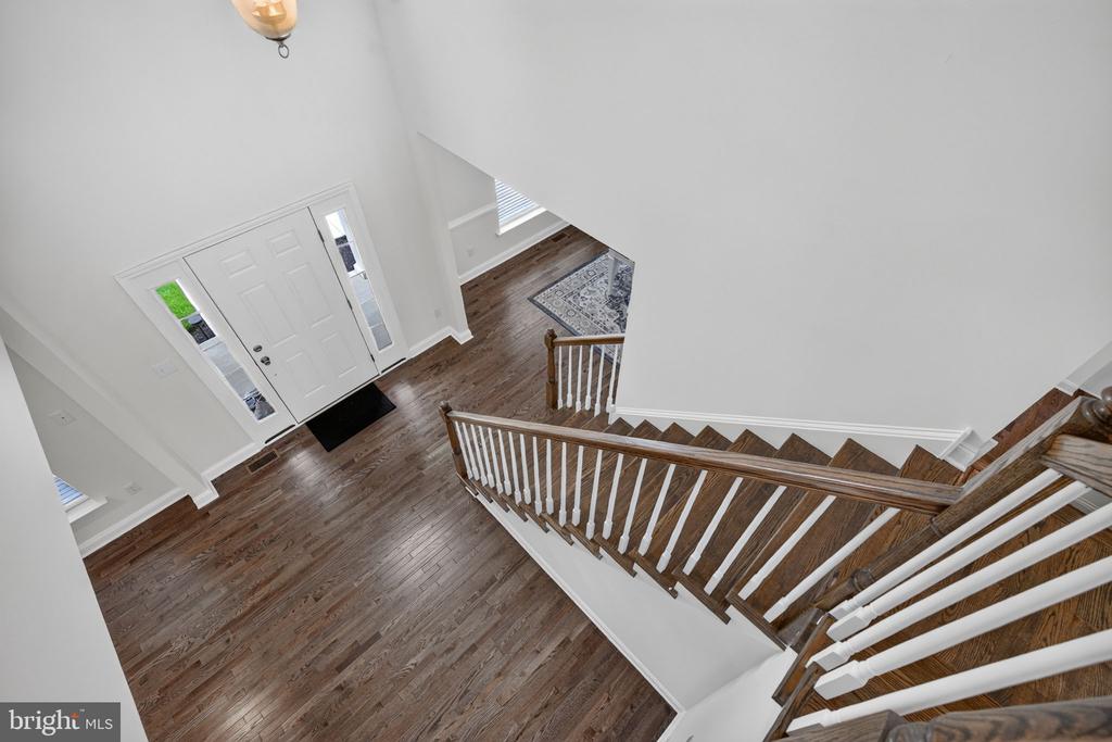 4 CHARLOTTE COURT
