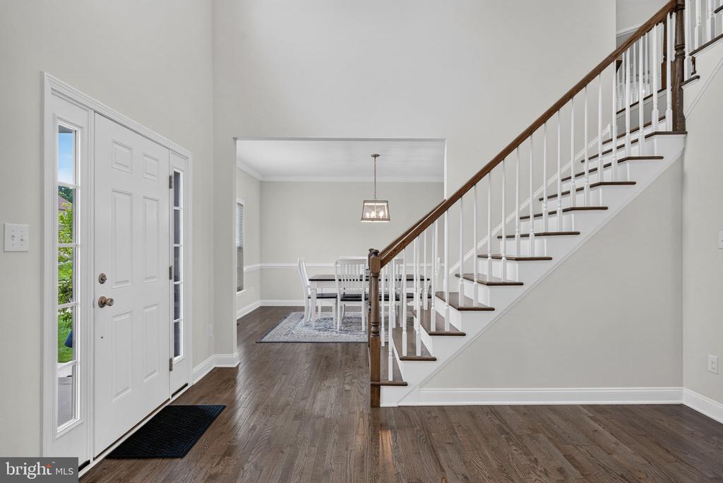 4 CHARLOTTE COURT