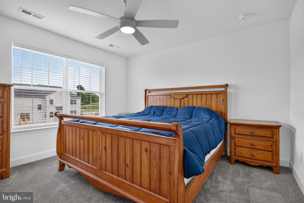 4 CHARLOTTE COURT