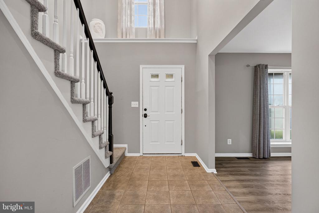 5 ELKINS LANE