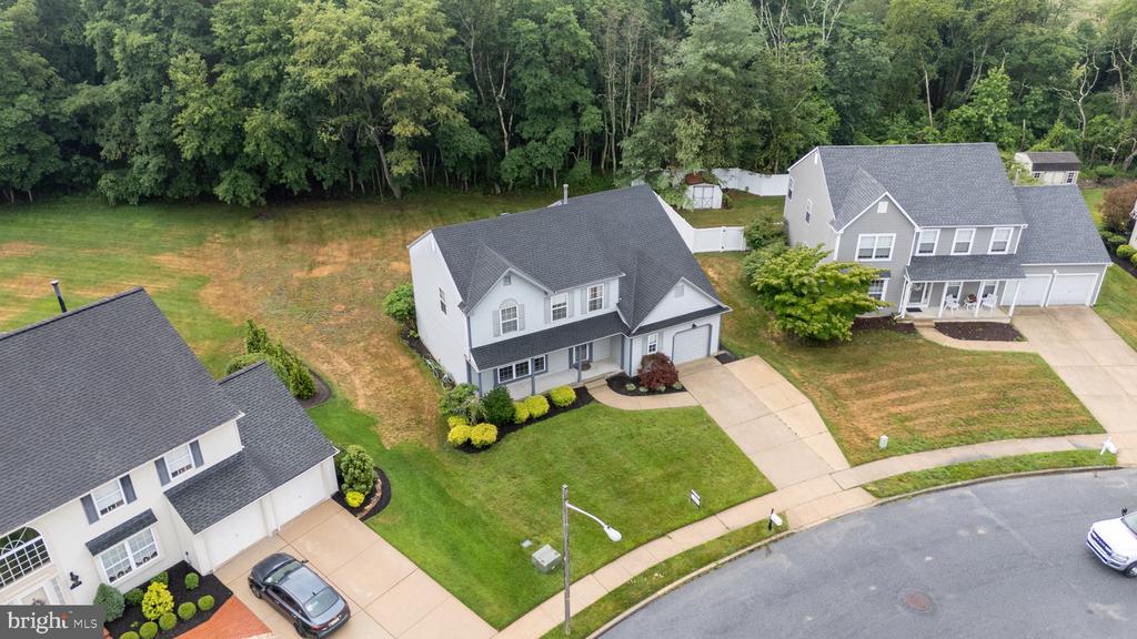 5 ELKINS LANE
