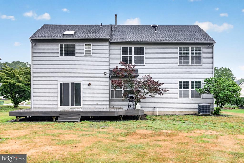 5 ELKINS LANE