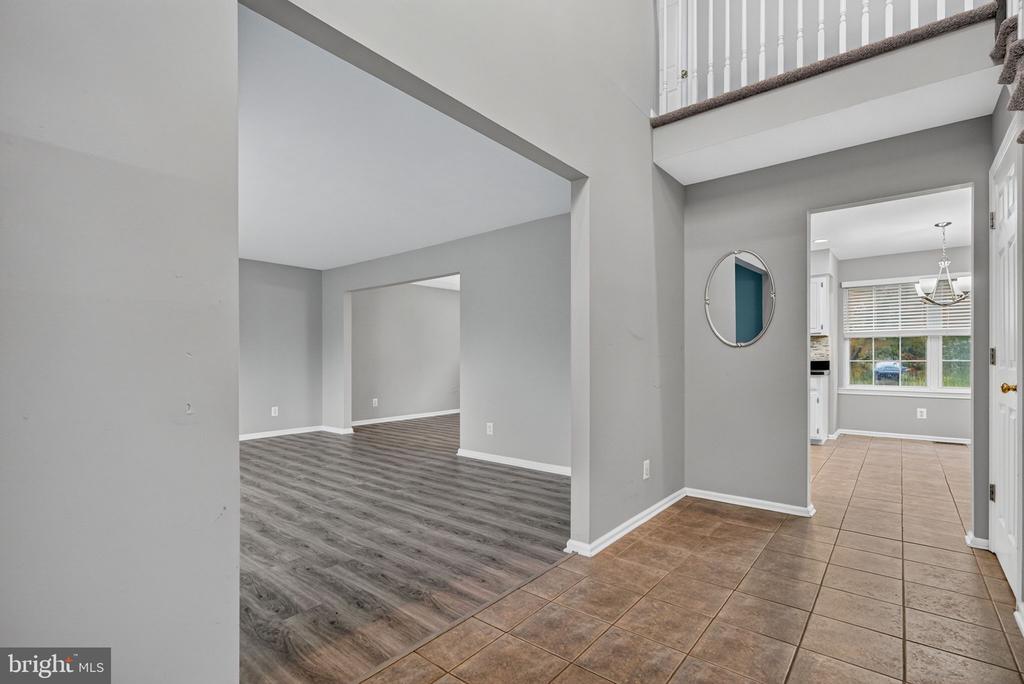 5 ELKINS LANE