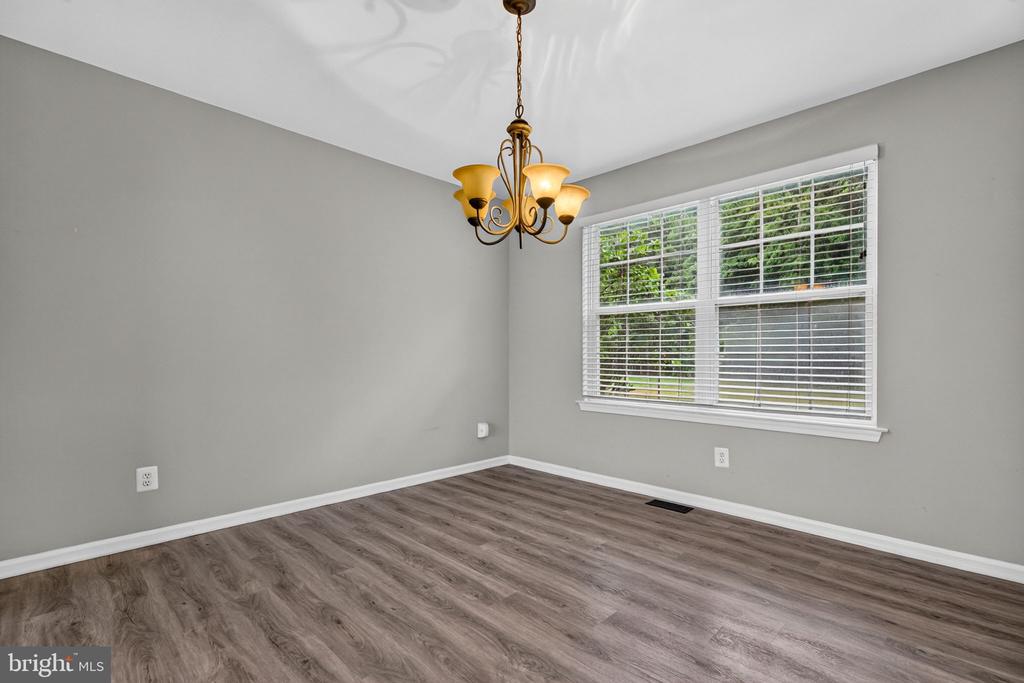 5 ELKINS LANE