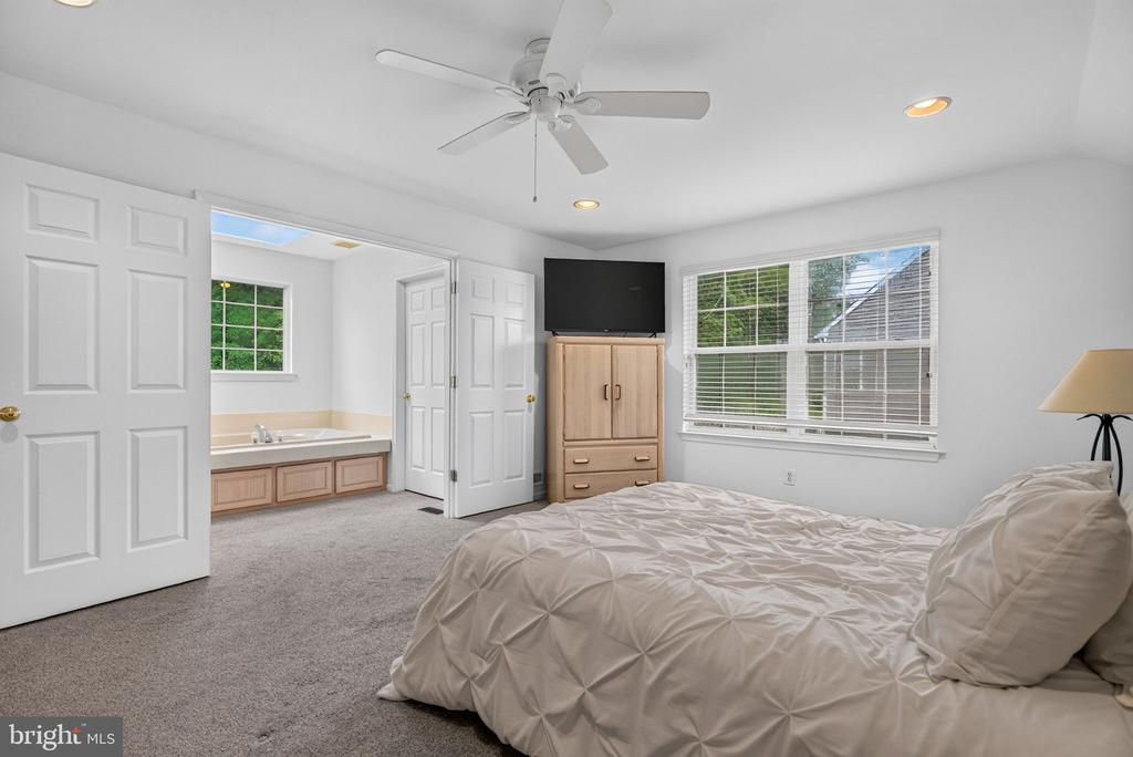 5 ELKINS LANE