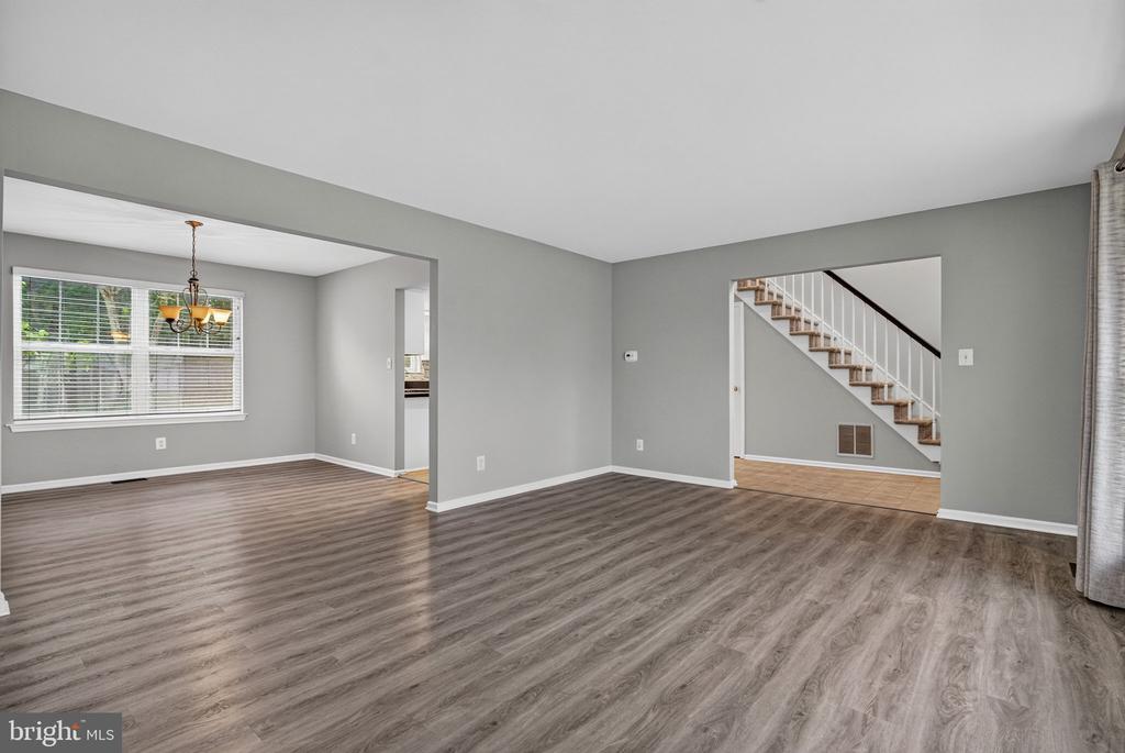 5 ELKINS LANE