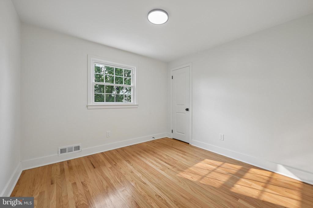 3 KENNINGTON ROAD
