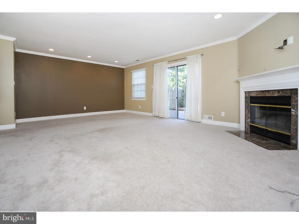102 HAZELWOOD LANE