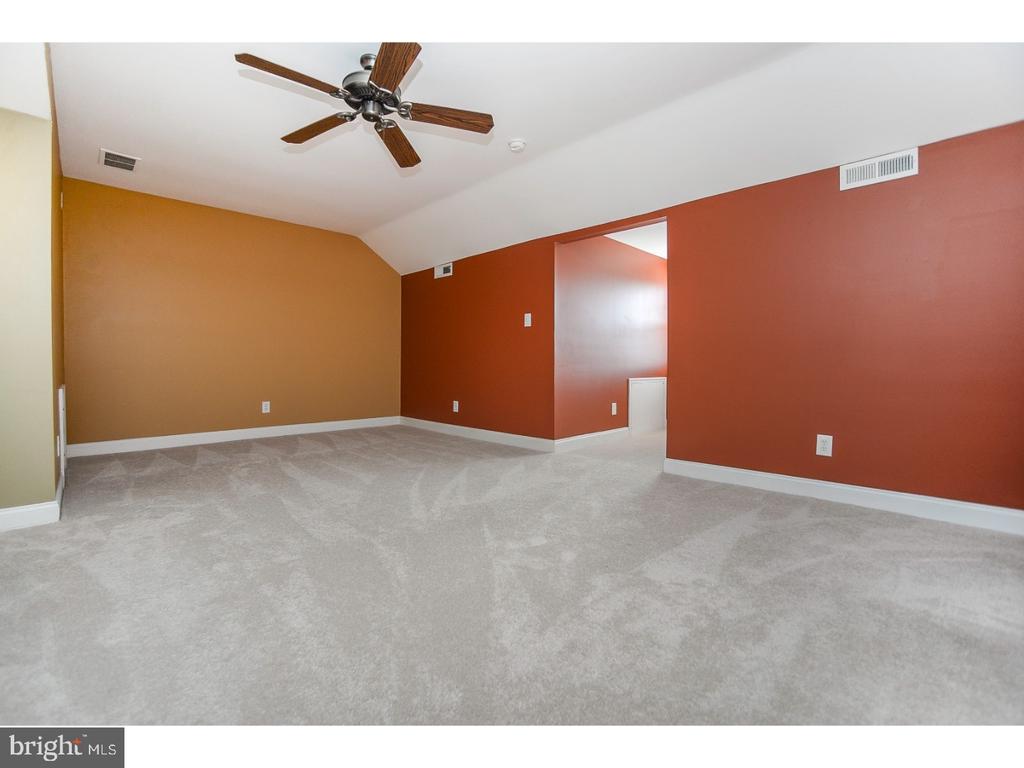 102 HAZELWOOD LANE