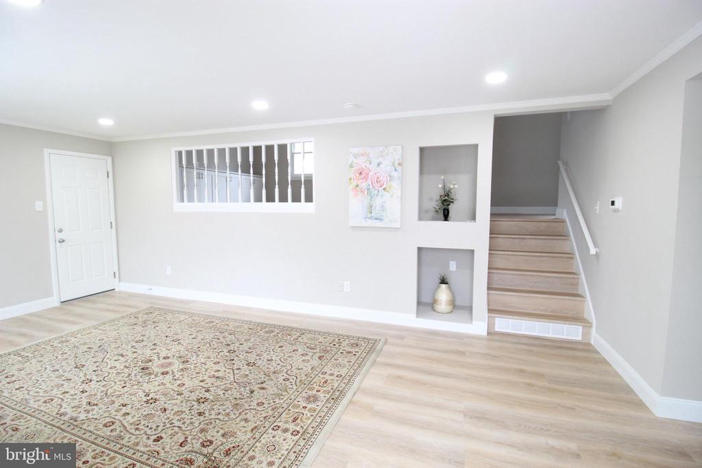 20 MARLBOROUGH AVENUE