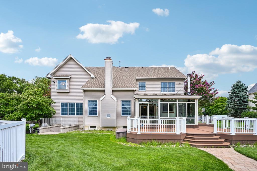 28 CASTLETON LANE