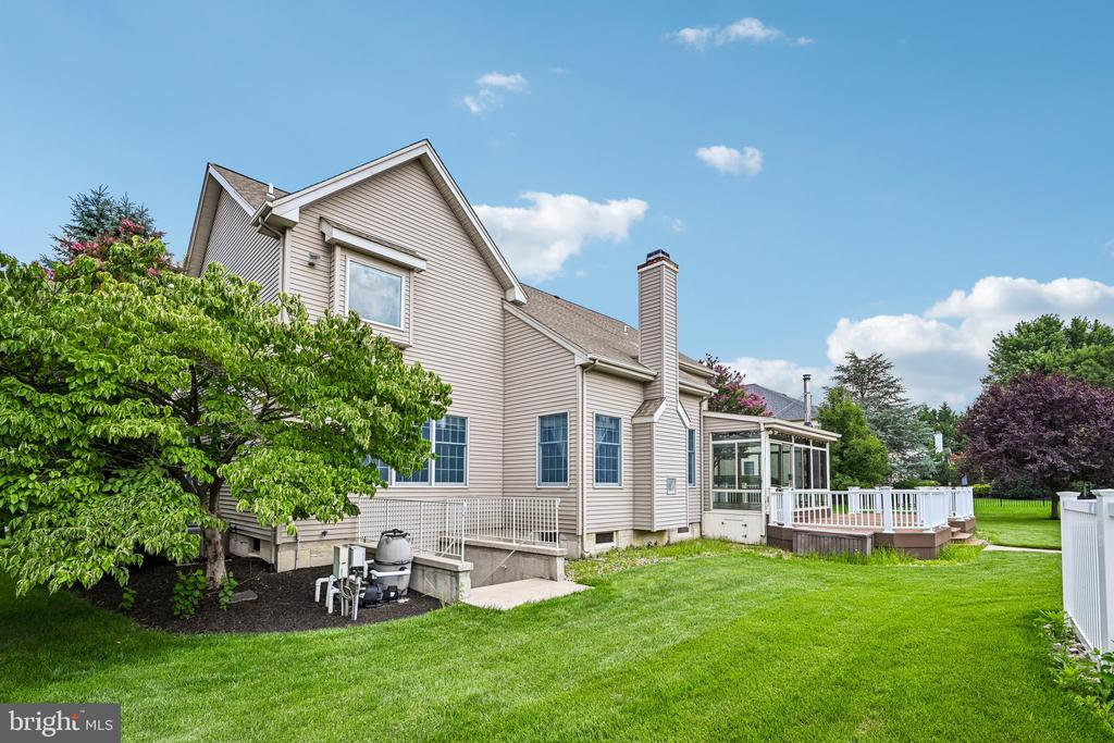 28 CASTLETON LANE