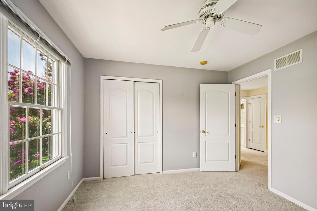 28 CASTLETON LANE