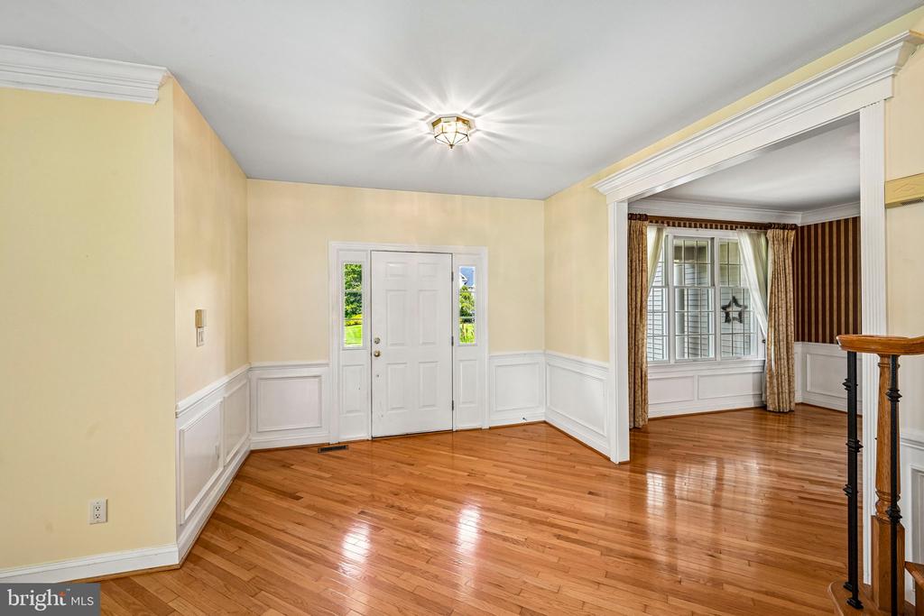28 CASTLETON LANE