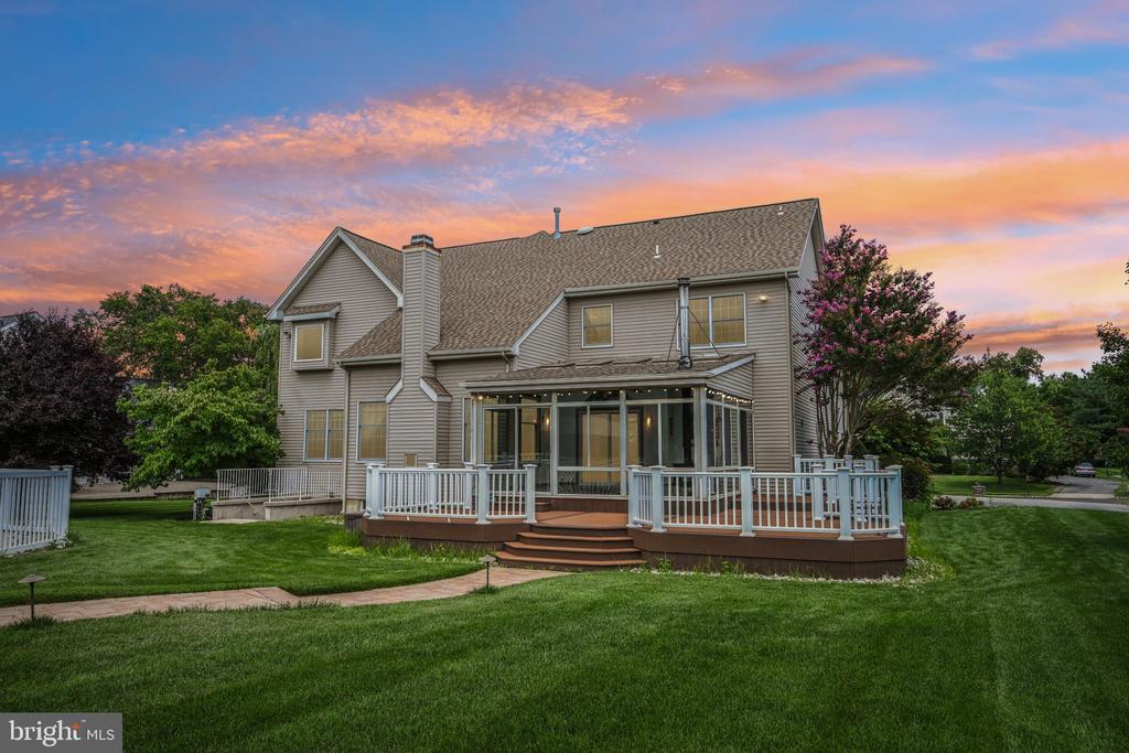 28 CASTLETON LANE