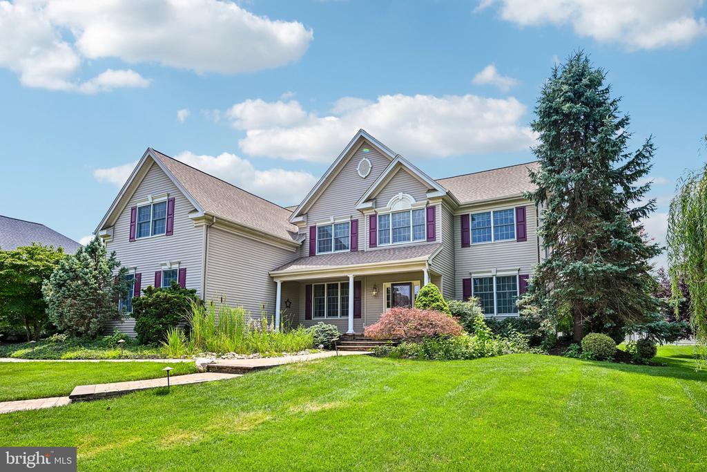 28 CASTLETON LANE