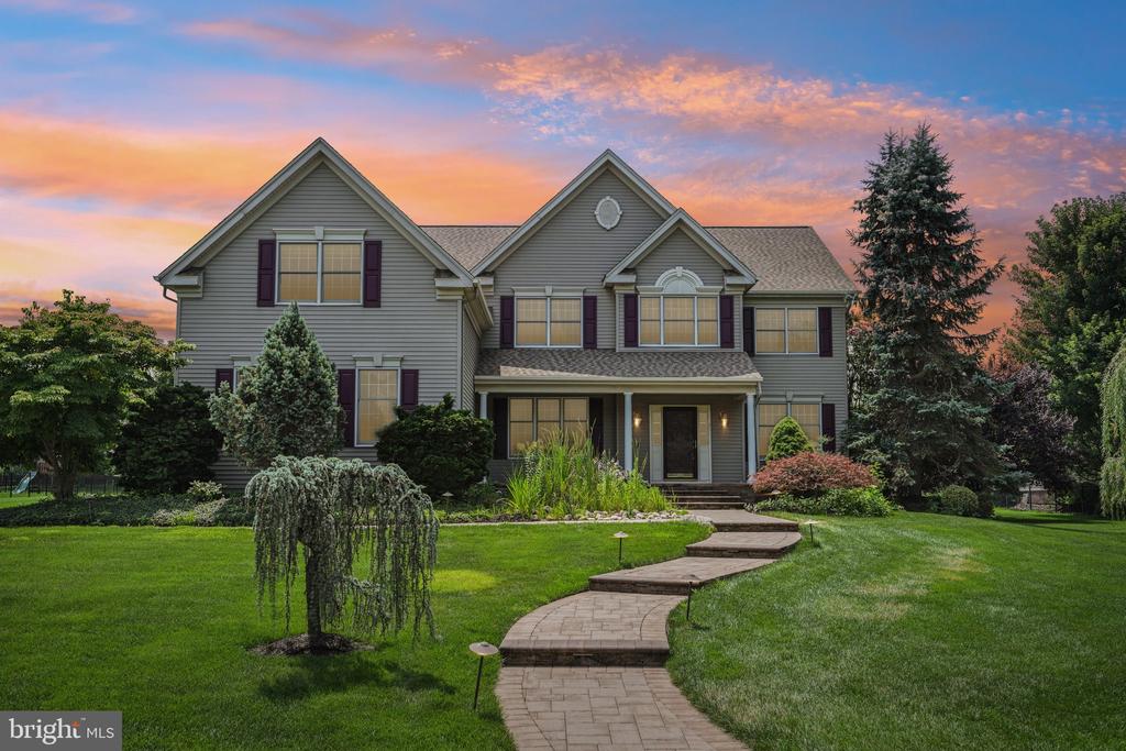 28 CASTLETON LANE