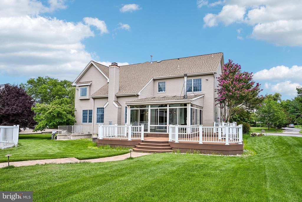 28 CASTLETON LANE