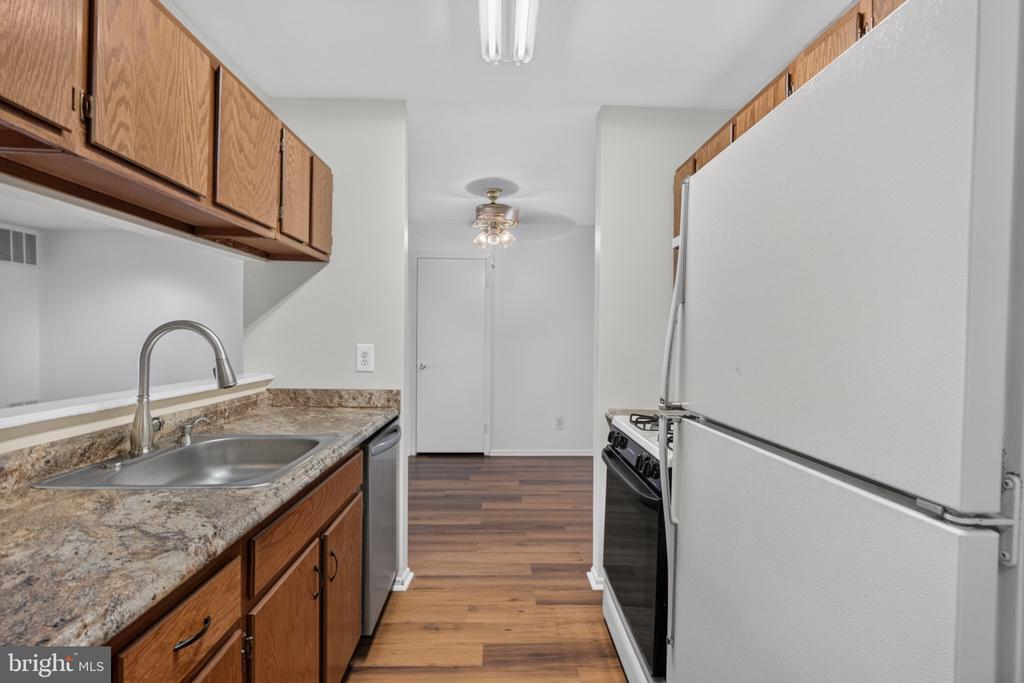 1301 WOODHOLLOW DRIVE