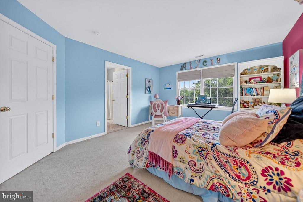 5134 CHURCH ROAD