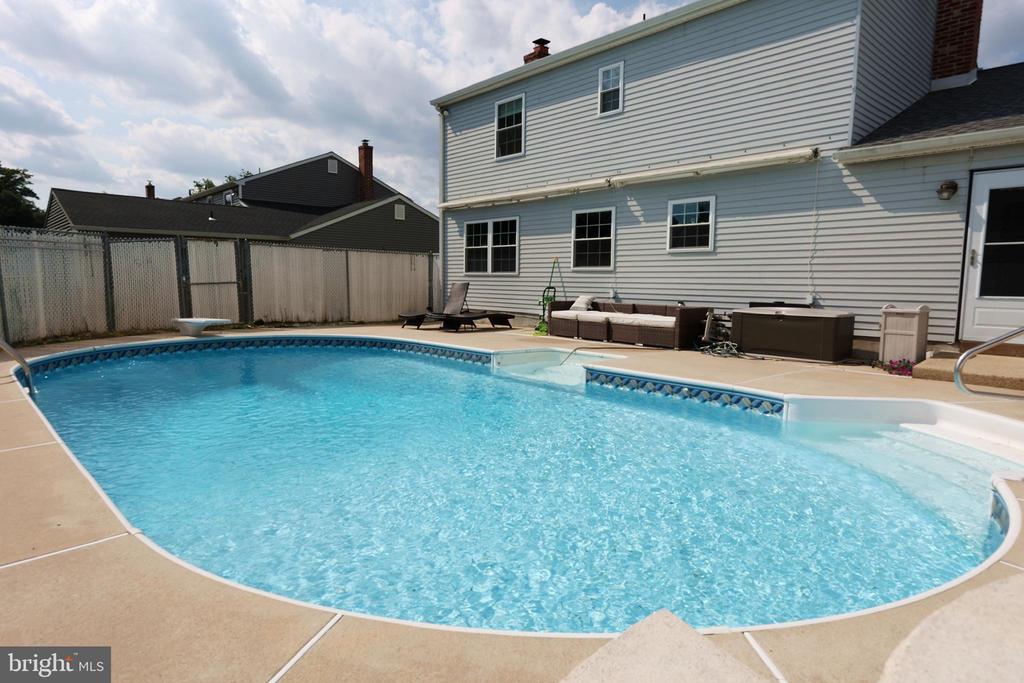 15 UTICA ROAD