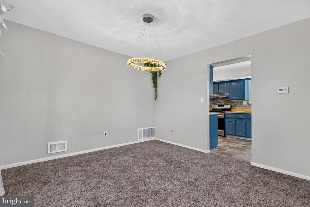 15 UTICA ROAD