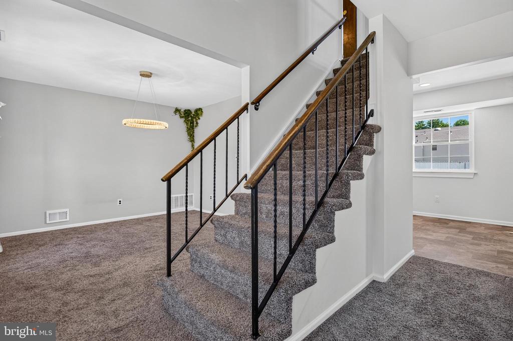 15 UTICA ROAD