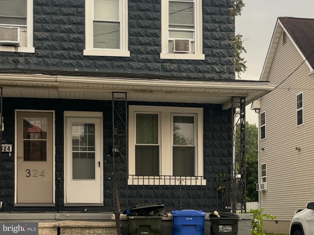 326 MOTT AVENUE