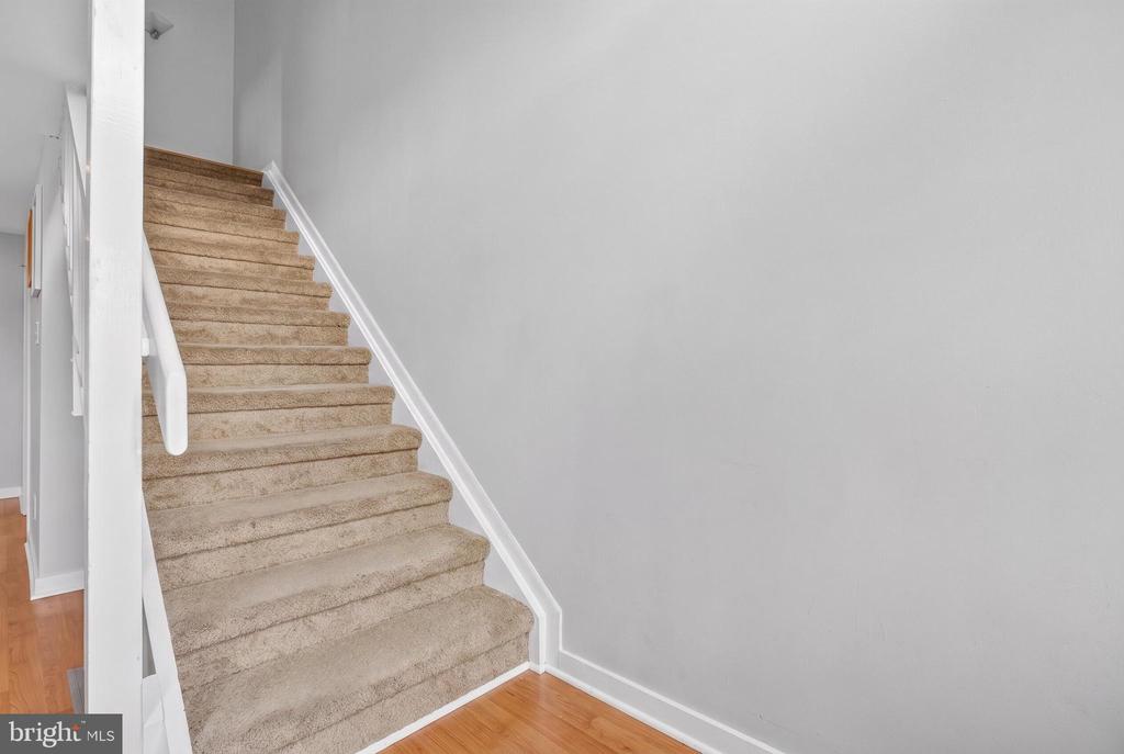 301 BARTON RUN BOULEVARD
