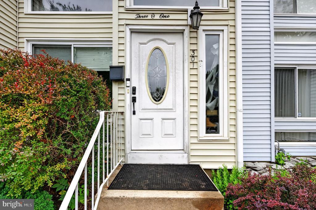 301 BARTON RUN BOULEVARD