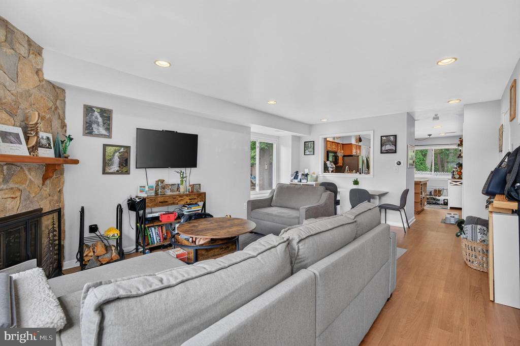 301 BARTON RUN BOULEVARD