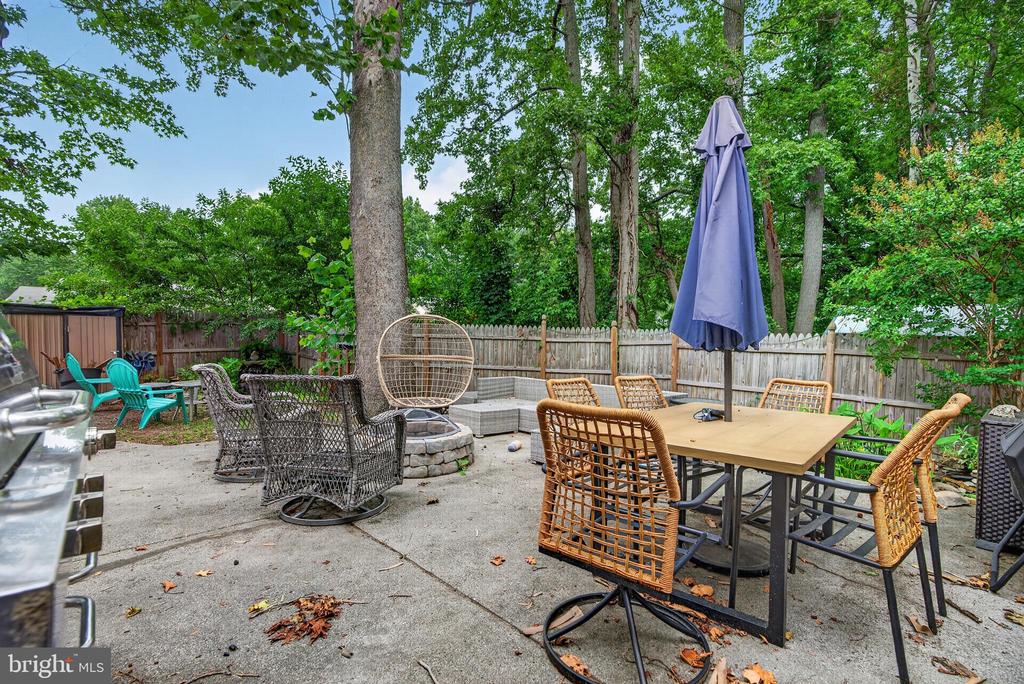 301 BARTON RUN BOULEVARD