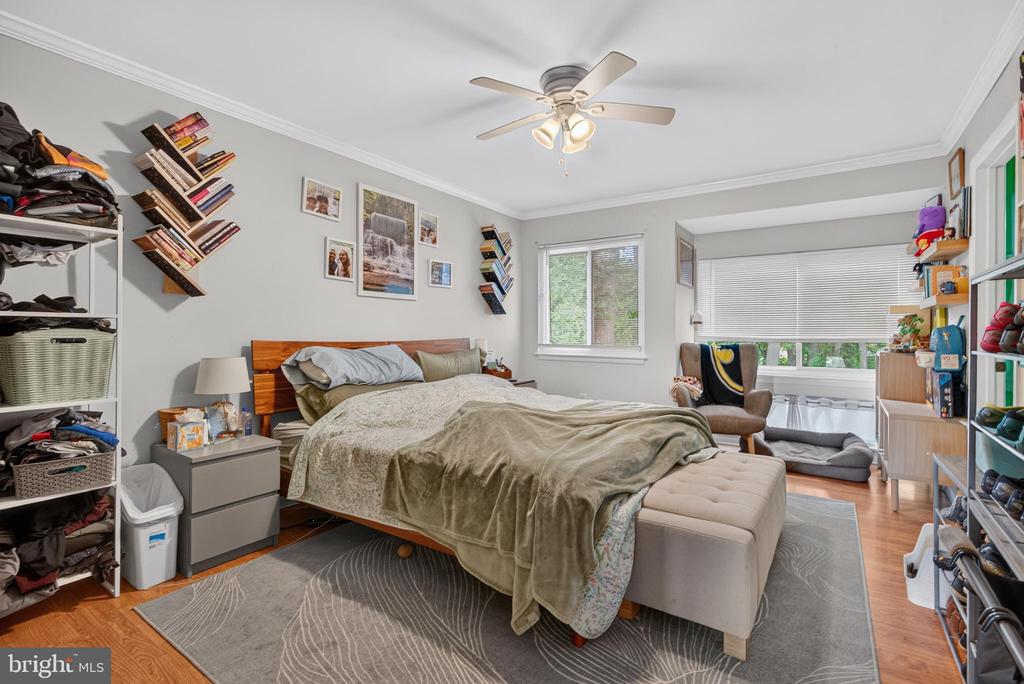 301 BARTON RUN BOULEVARD