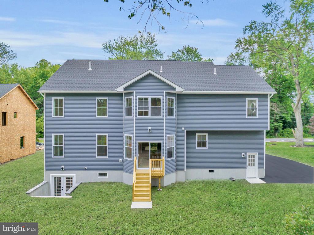 13 BEAVER AVENUE