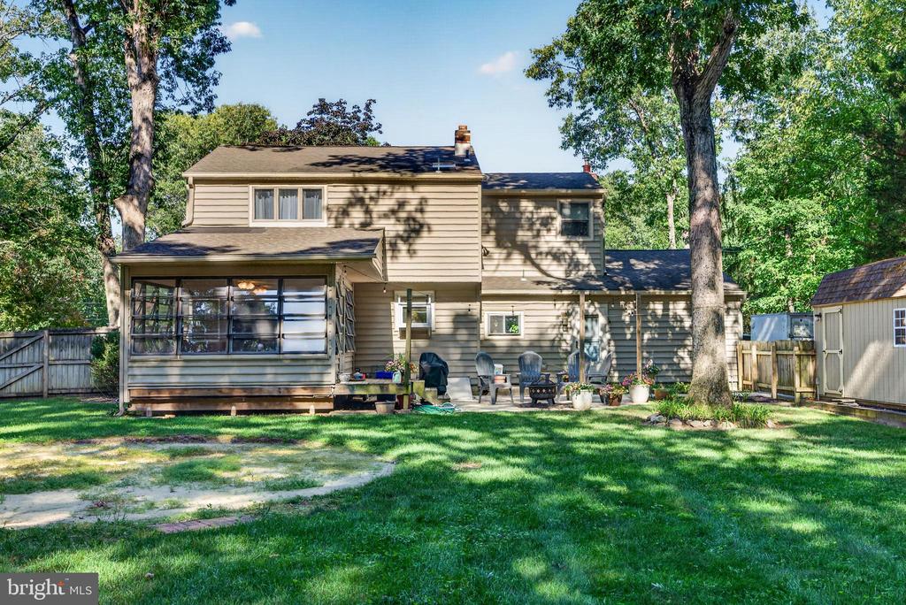367 HOLLY ROAD