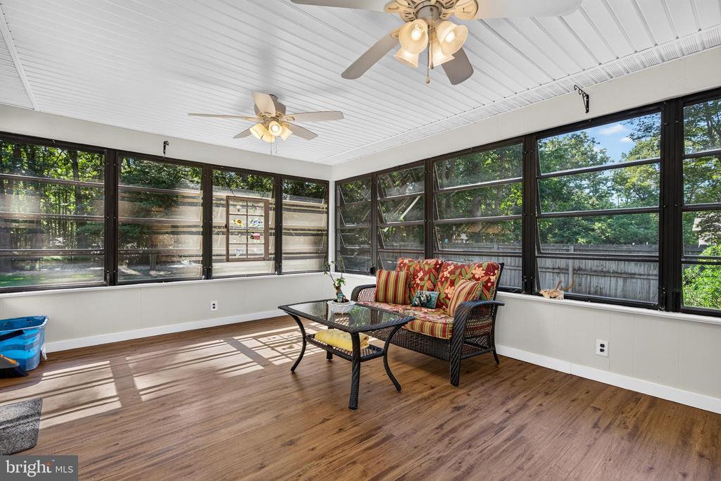 367 HOLLY ROAD