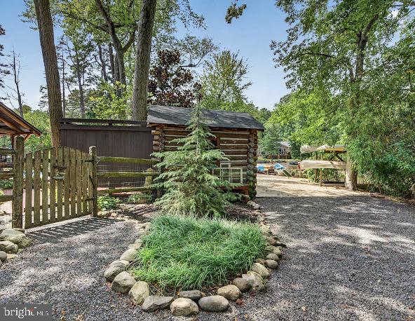 24 MINNETONKA TRAIL