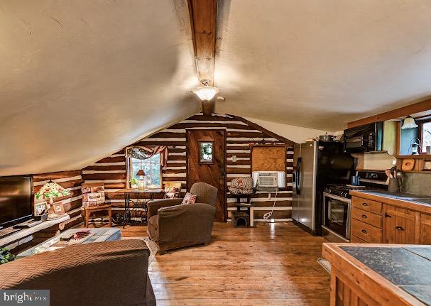 24 MINNETONKA TRAIL