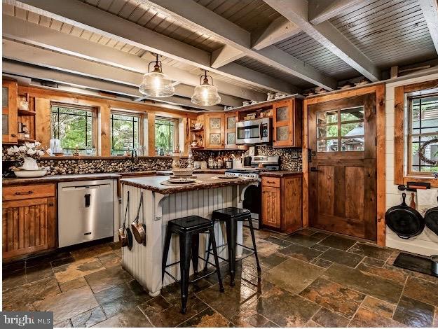 24 MINNETONKA TRAIL