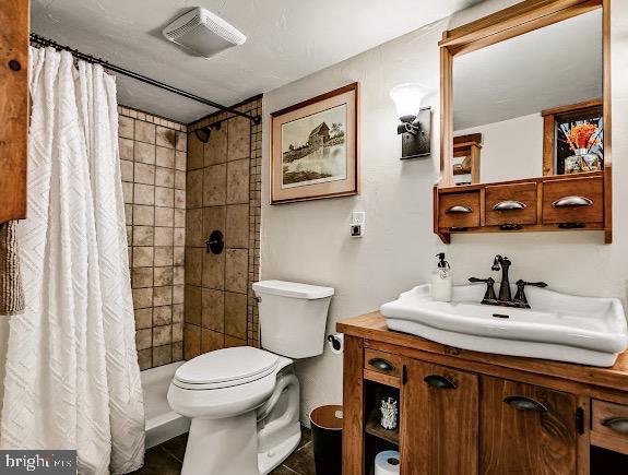 24 MINNETONKA TRAIL