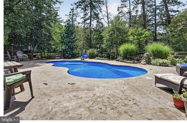 24 MINNETONKA TRAIL