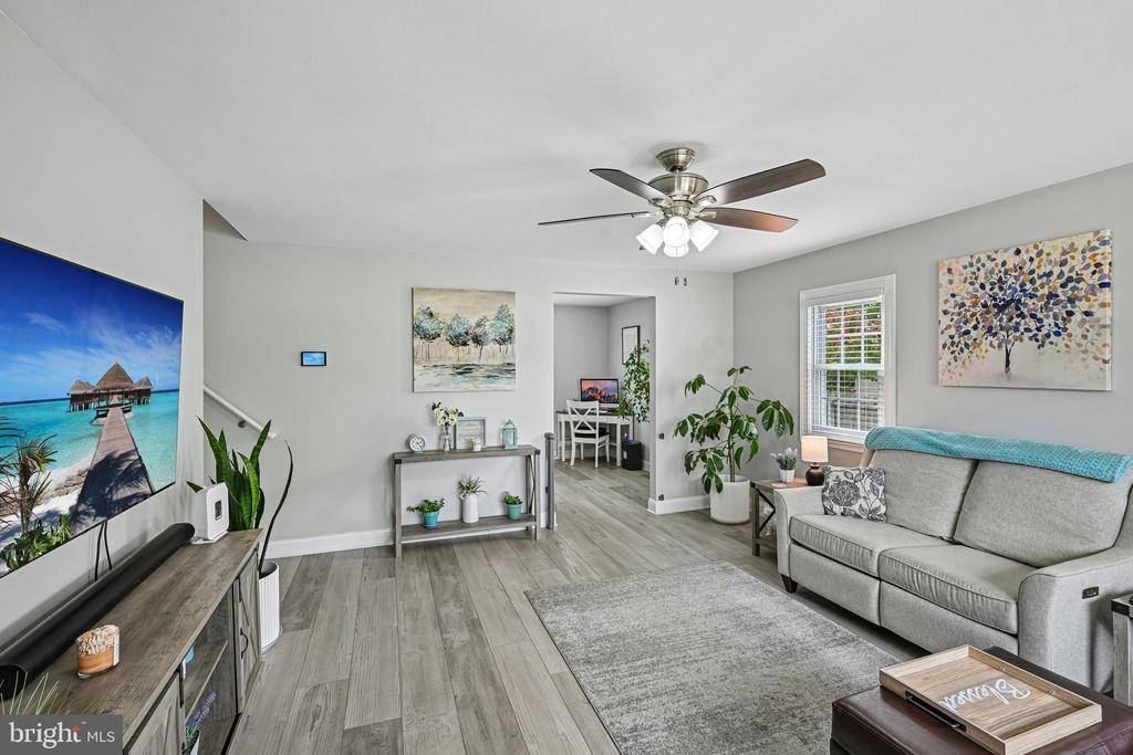 960 WOODLANE ROAD