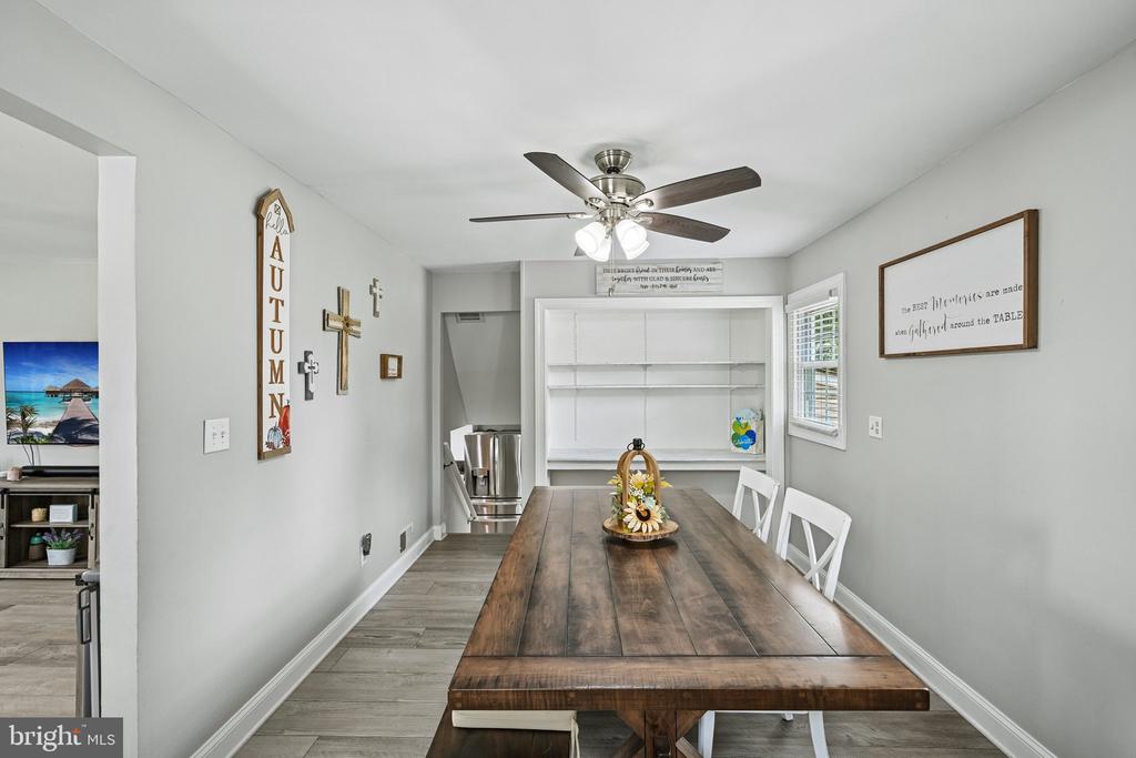960 WOODLANE ROAD