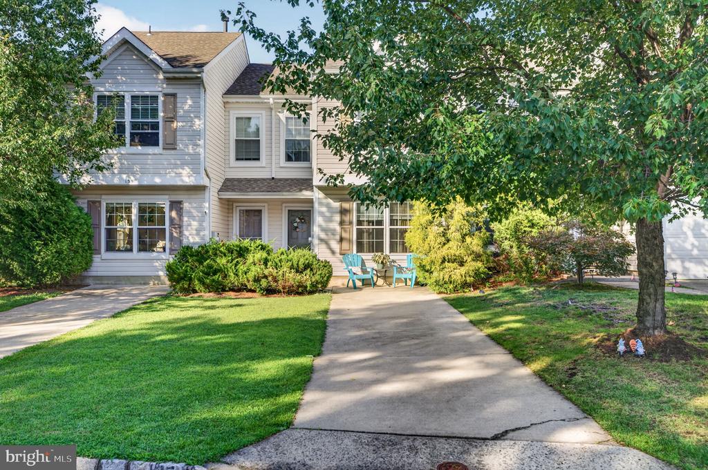 137 BUCKINGHAM WAY