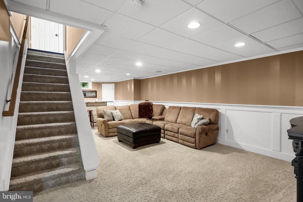 23 EDGEWATER DRIVE