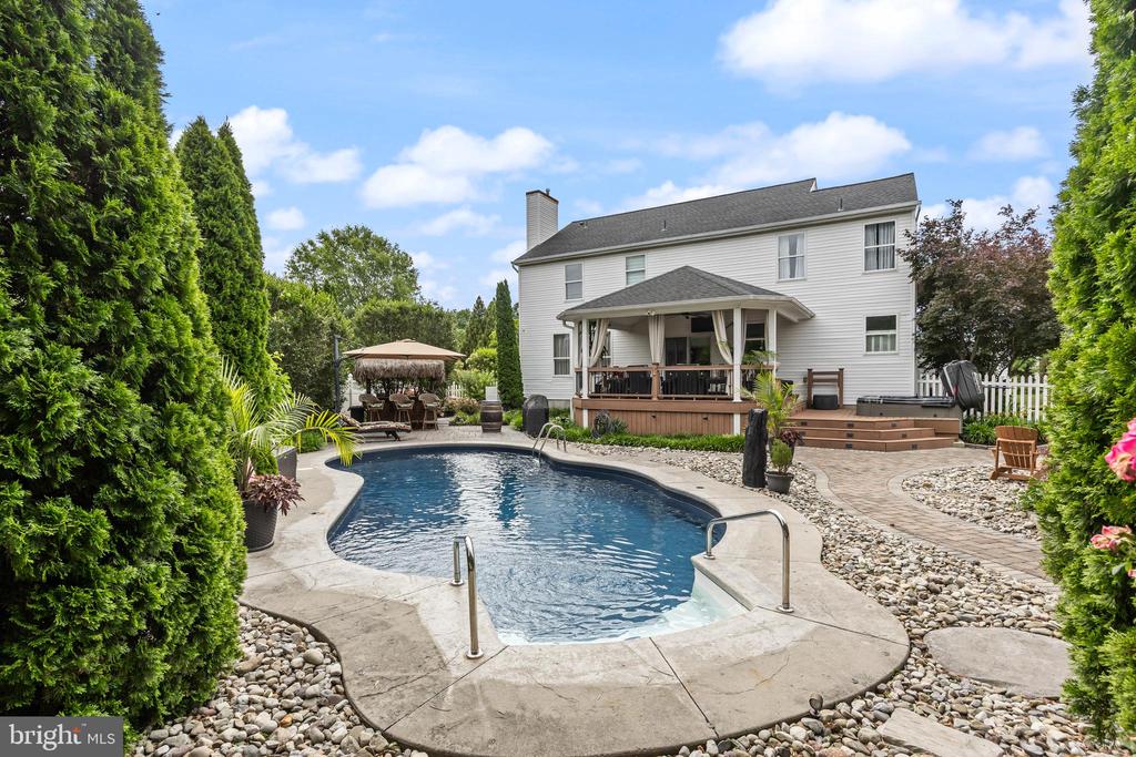 23 EDGEWATER DRIVE