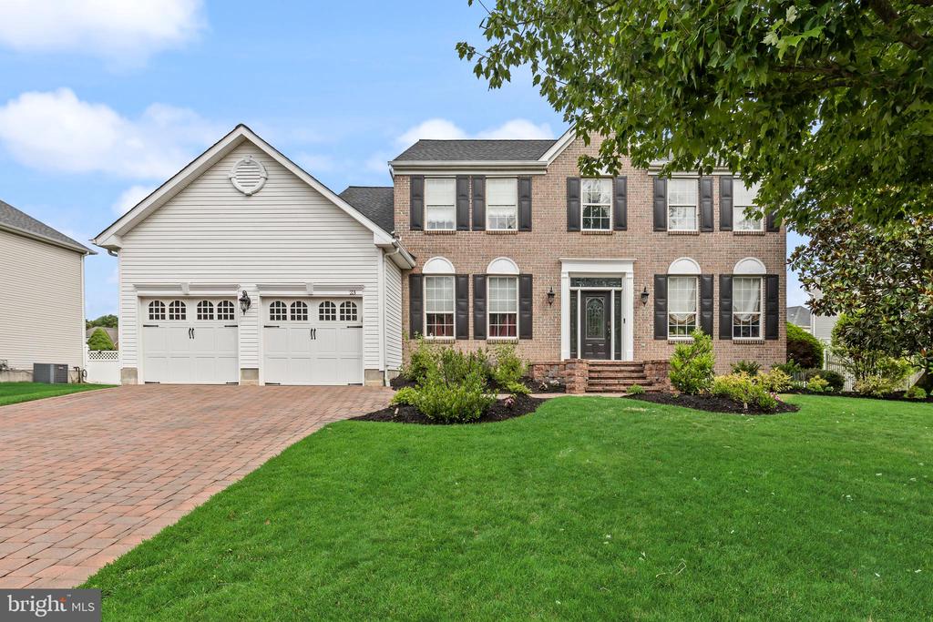 23 EDGEWATER DRIVE