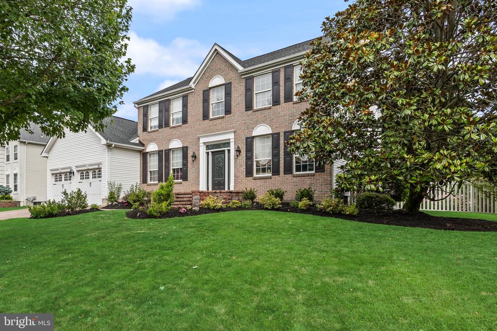 23 EDGEWATER DRIVE