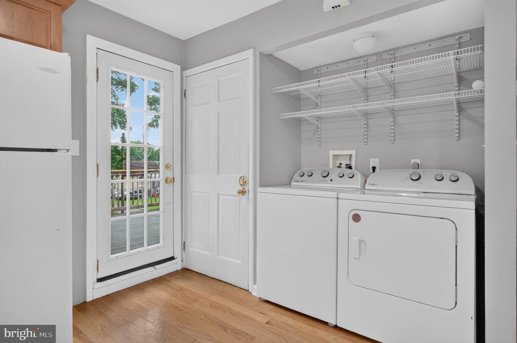 200 B MOORE STREET Unit: B - 2ND FLOOR